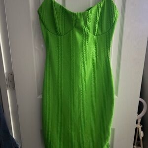 Elegant Green Strapless Dress